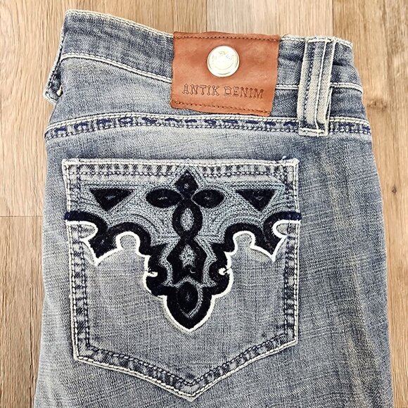 Atik Denim Women's Size 31 Blue Embroidered Pockets Boot Cut‎ Low Rise Jeans - Picture 7 of 11